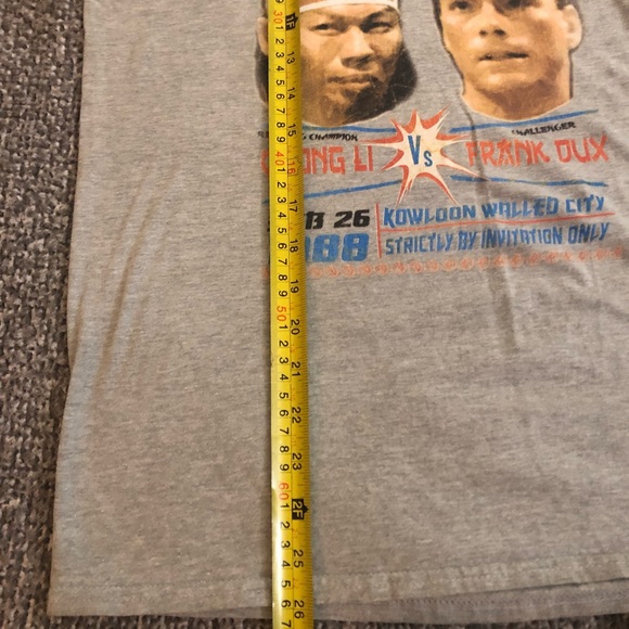 Mens small T-shirt - Picture 2 of 2